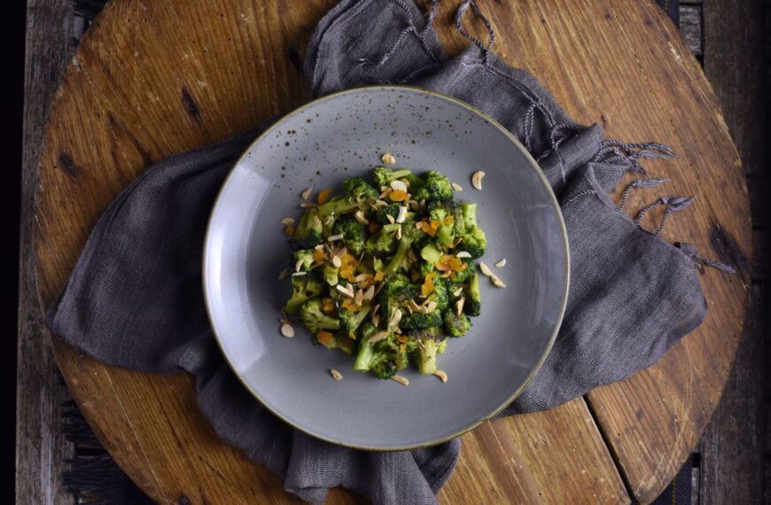 broccoli with dried apricots and almonds