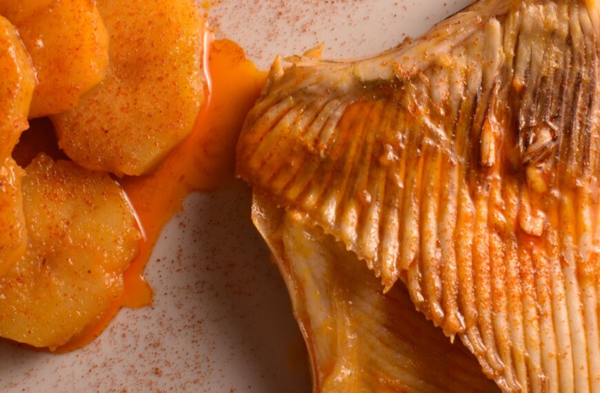 stingray “bourdeto” with potatoes