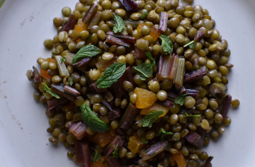 lentils with Swiss chards and dried apricots