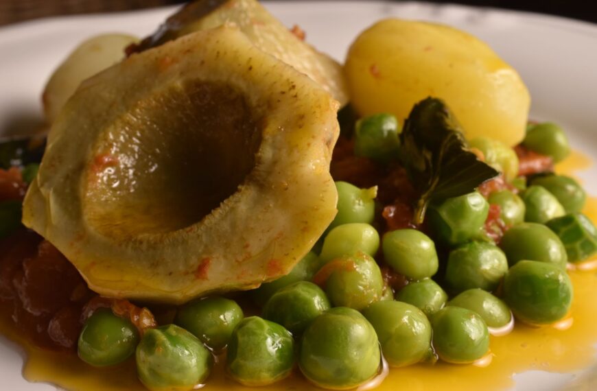 artichokes with fresh peas, pancetta and mint