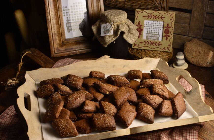 Umbrian mostaccioli with oil, sapa (grape syrup) and star anice