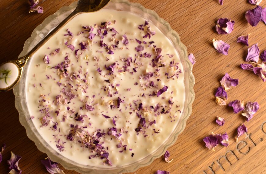 rice pudding with rose water and rose petals